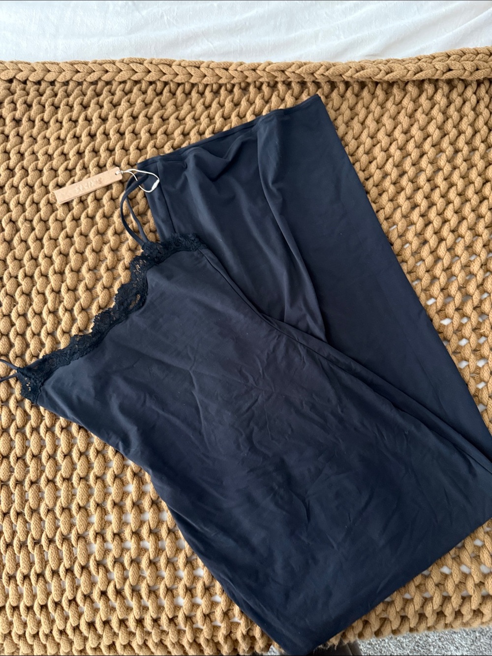 Skims fitts everybody lace long slip dress